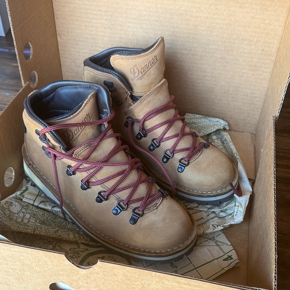Danner Shoes - Danner Women's Tan Lace Up Boots with Burgundy Laces